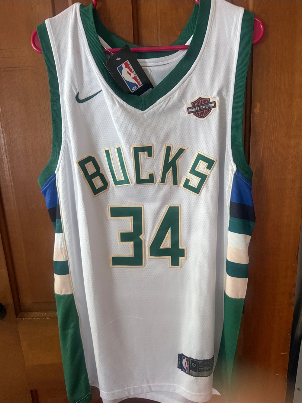 Nike Milwaukee Bucks White & Green Giannis Antetokounmpo #34 Jersey